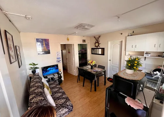 アパート Two-bedroom At San Remo Oasis